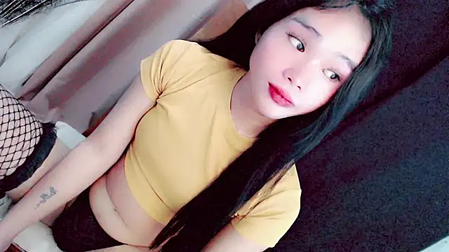 amomentoflust69 online show from March 2, 5:08 am