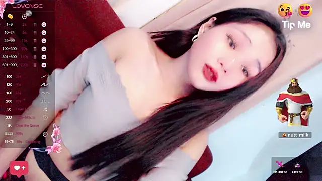 amomentoflust69 online show from March 28, 6:02 am