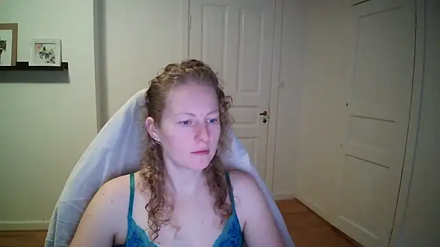 Girlnina-1995 online show from November 4, 8:57 am