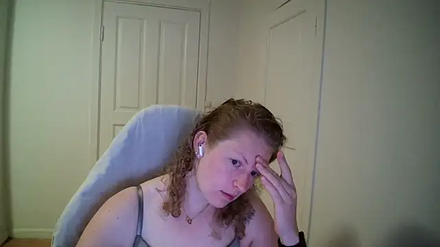 Girlnina-1995 online show from May 12, 7:49 am