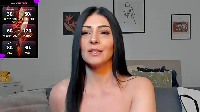 Snapshot of AryaSummersReal chatting on February 19, 2:01 pm AryaSummersReal online show from February 19, 2:01 pm