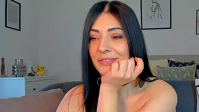 Snapshot of AryaSummersReal chatting on March 3, 2:04 pm AryaSummersReal online show from March 3, 2:04 pm