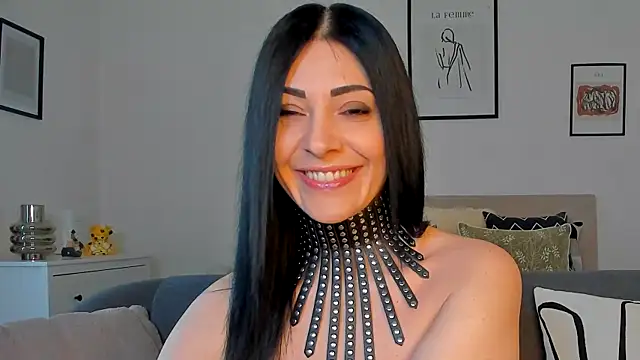 Snapshot of AryaSummersReal chatting on March 4, 8:24 am AryaSummersReal online show from March 4, 8:24 am