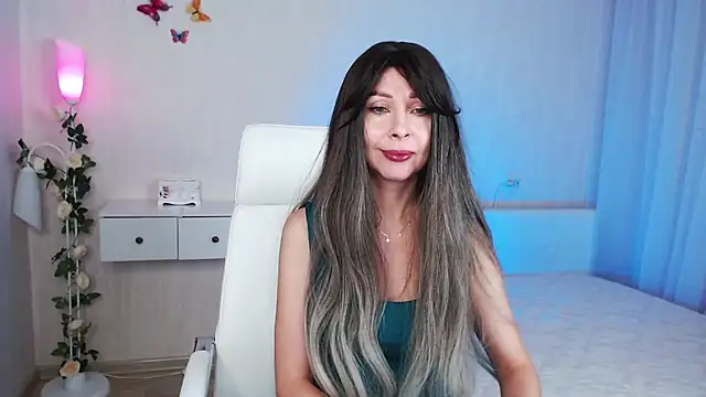 wendifoste online show from December 3, 7:00 pm