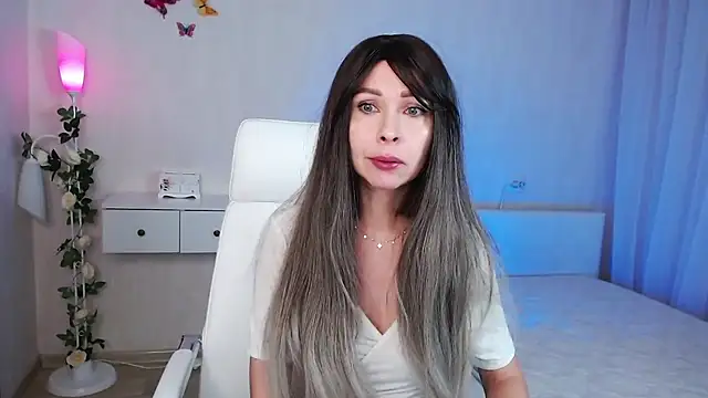 wendifoste online show from December 12, 7:26 pm