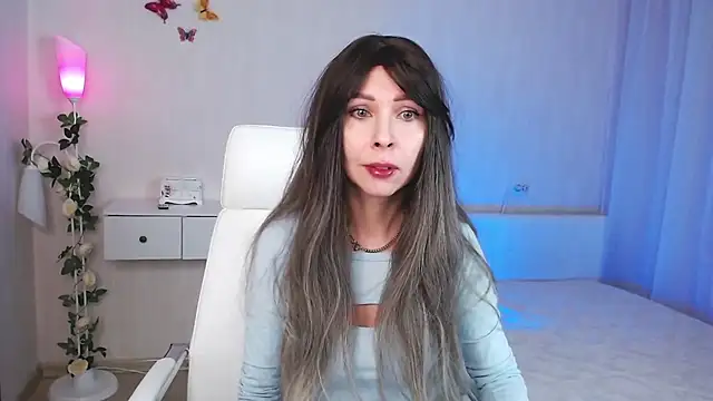 wendifoste online show from December 17, 6:20 pm