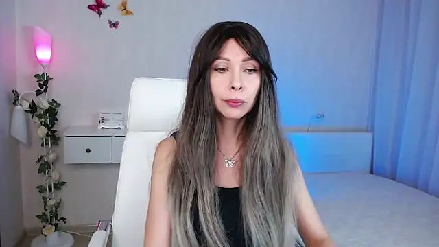 wendifoste online show from December 19, 6:45 pm