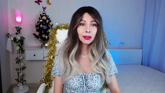 wendifoste online show from December 25, 8:07 pm