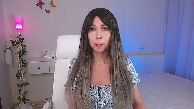 wendifoste online show from February 11, 6:01 pm