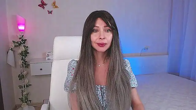 wendifoste online show from February 11, 9:03 pm