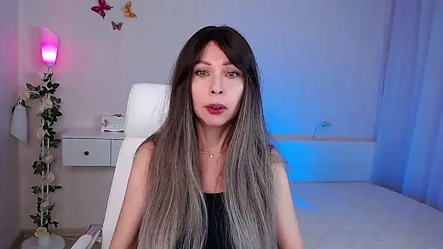 wendifoste online show from February 13, 6:59 pm