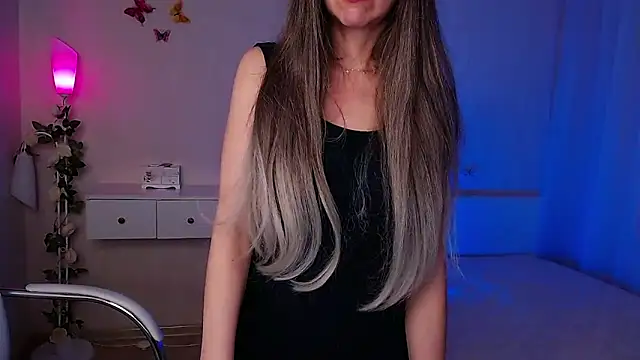 wendifoste online show from February 13, 10:00 pm