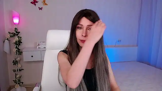 wendifoste online show from February 18, 8:25 pm