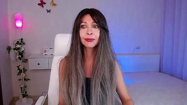 wendifoste online show from September 9, 4:39 pm