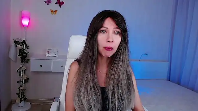 wendifoste online show from November 24, 7:02 pm