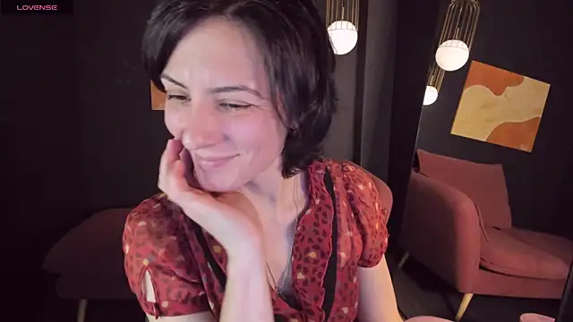 LorenDaze online show from December 10, 2:28 pm