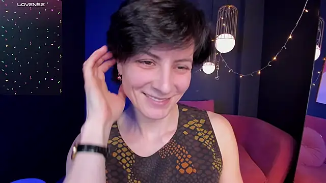 LorenDaze online show from February 22, 2:08 pm