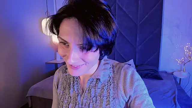 LorenDaze online show from March 12, 7:49 pm