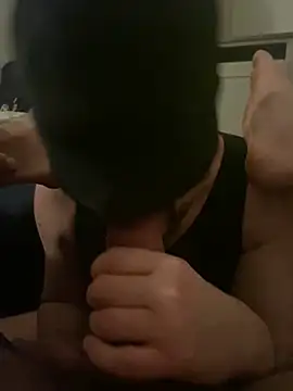 Snapshot of BigD12900 chatting on February 7, 7:39 pm BigD12900 online show from February 7, 7:39 pm