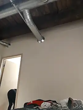 eatmeplease44 online show from February 20, 4:50 am