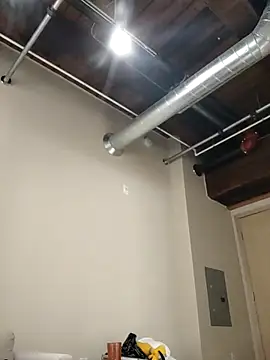 eatmeplease44 online show from February 20, 10:15 pm