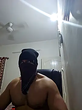 Snapshot of kaizercool1 chatting on February 4, 8:56 am kaizercool1 online show from February 4, 8:56 am