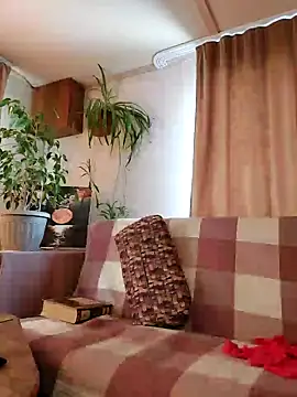 IrmaRose online show from February 4, 7:18 am