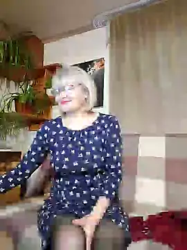 IrmaRose online show from February 20, 1:19 pm