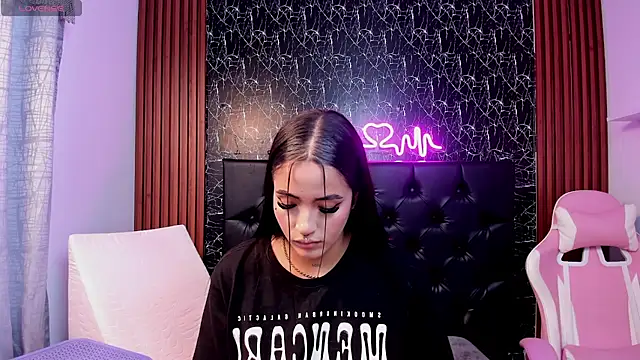 Tamara-evans online show from February 3, 9:29 pm