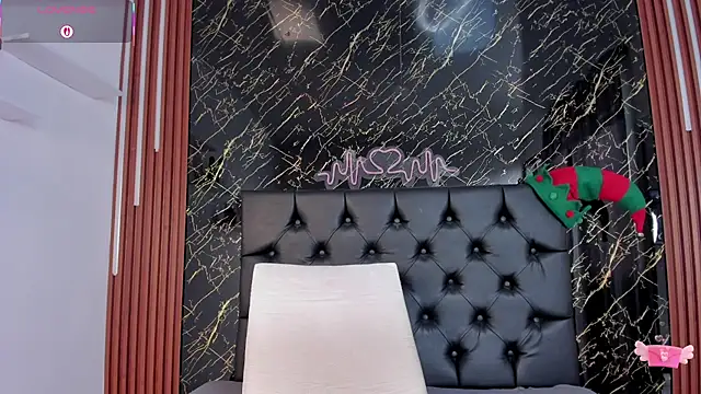 Tamara-evans online show from December 1, 7:08 pm