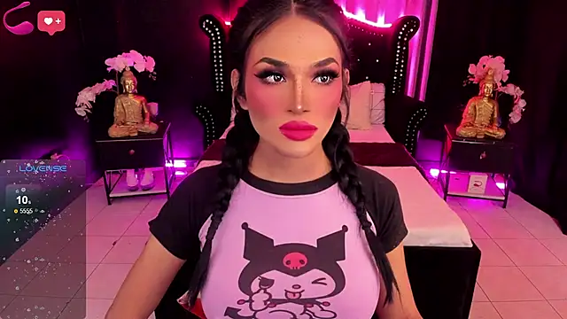 MsHannaSaint online show from September 19, 8:49 am