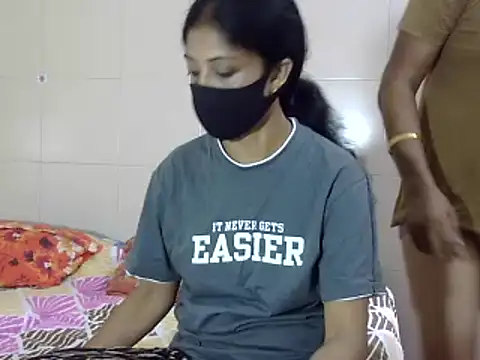 Indian Horny Wife online show from October 4, 6:00 am