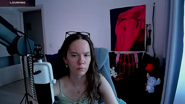 DivineBite online show from July 23, 1:20 pm