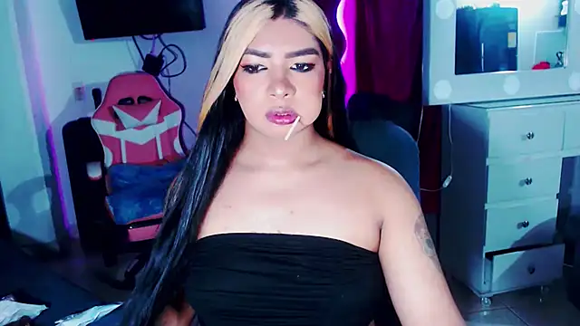 violet bigcock774 online show from November 13, 6:45 am