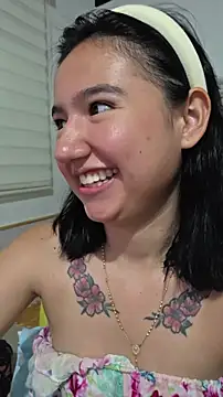 Snapshot of Pinkie_Princes chatting on June 11, 12:32 am Pinkie Princes online show from June 11, 12:32 am