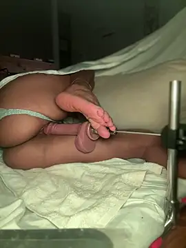 Snapshot of ROUSSH chatting on March 21, 9:25 am ROUSSH online show from March 21, 9:25 am