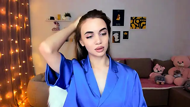 aPieceOfJoy online show from December 19, 9:06 pm