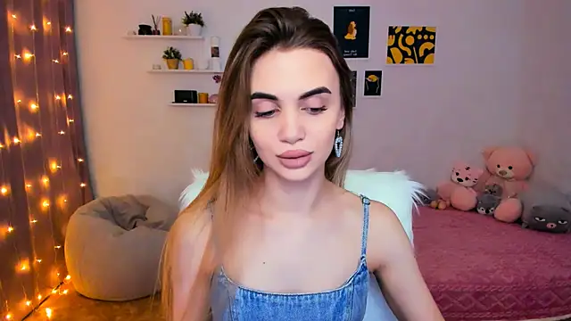 aPieceOfJoy online show from January 13, 9:31 pm