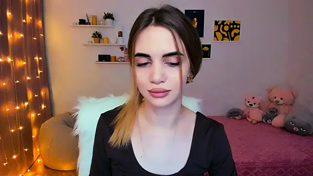 aPieceOfJoy online show from February 2, 8:08 pm