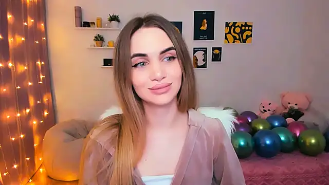 aPieceOfJoy online show from February 10, 8:53 pm