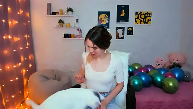 aPieceOfJoy online show from February 13, 4:22 am