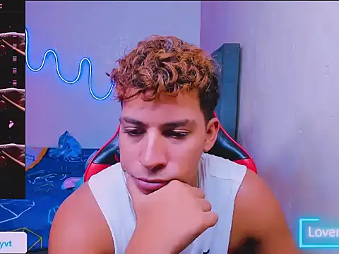 dilan js online show from April 24, 2:47 am