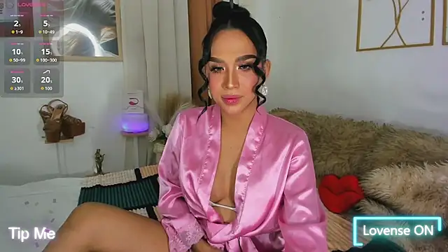 Snapshot of ClassyEllice chatting on November 6, 10:32 pm ClassyEllice online show from November 6, 10:32 pm