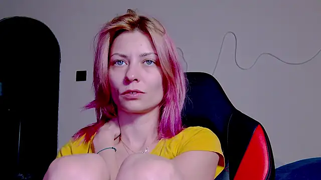 karo123421 online show from November 18, 9:08 pm