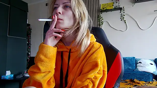 karo123421 online show from March 1, 11:01 am