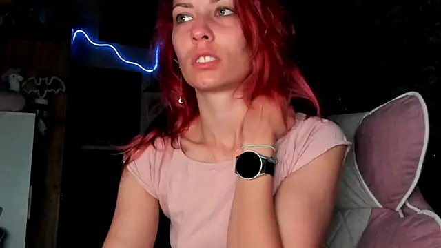 karo123421 online show from May 19, 2:29 am