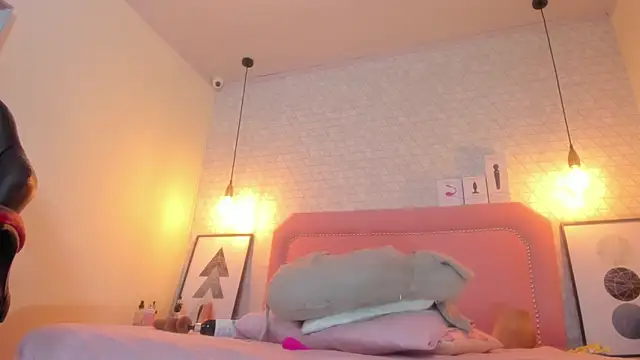 KEIMIRICCI online show from February 18, 9:43 am