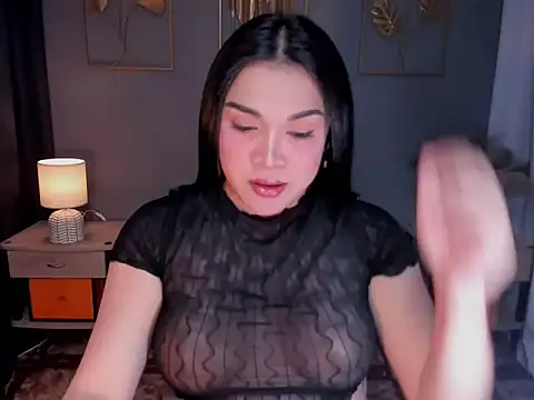 MaxeneCullens online show from November 19, 3:28 am