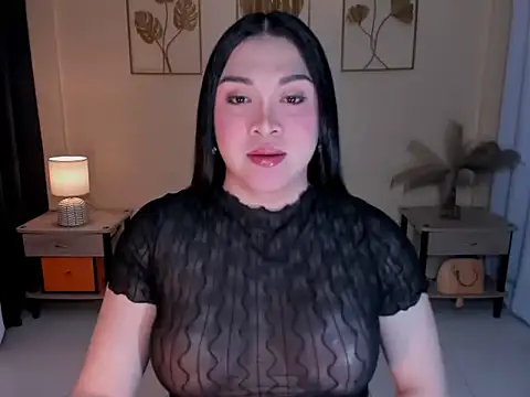 MaxeneCullens online show from December 16, 1:43 am