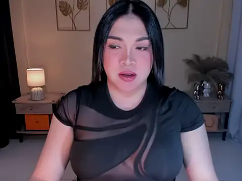 MaxeneCullens online show from February 16, 4:41 am